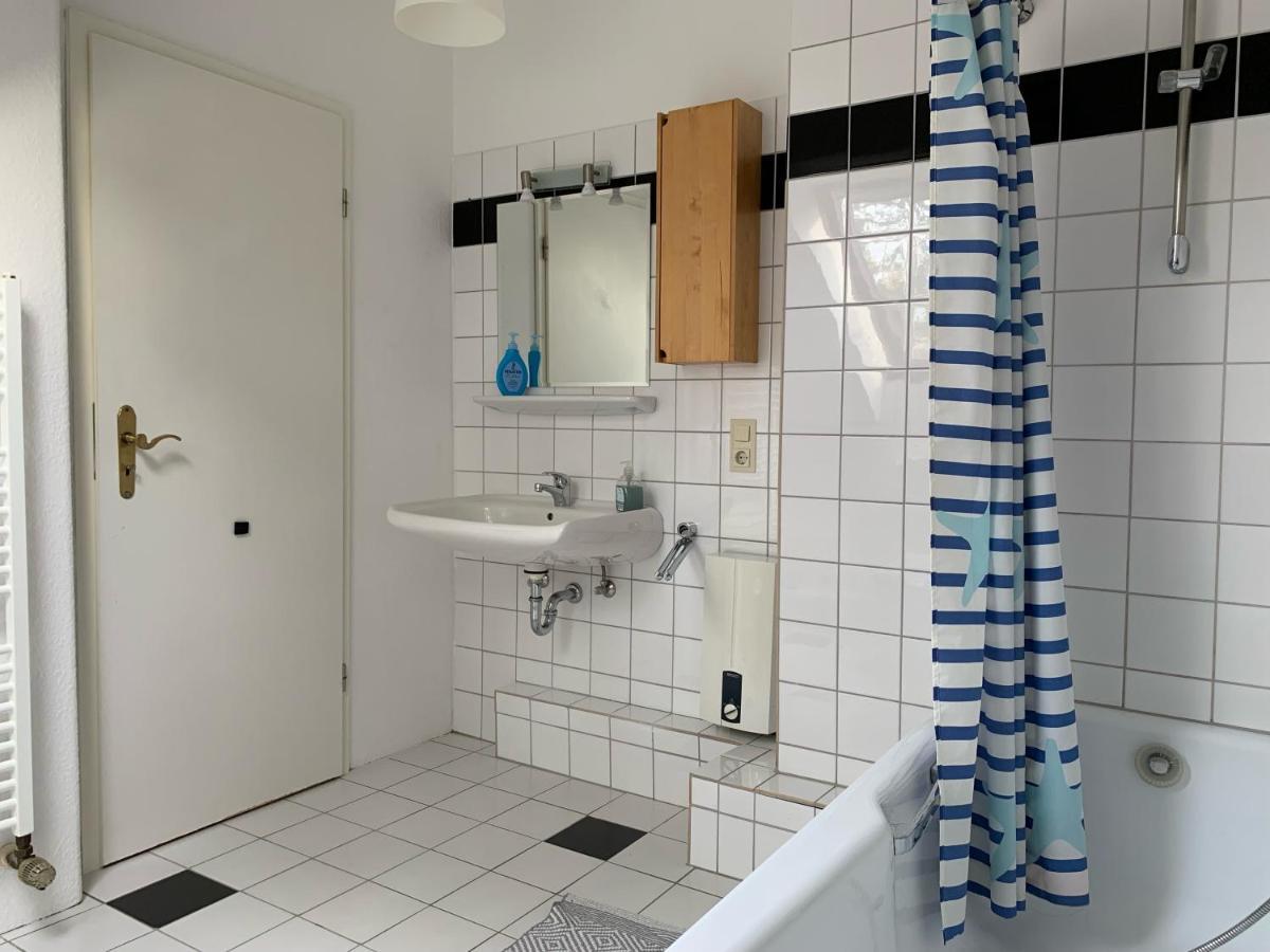 Kleines Apartment In Moenchengladbach-Neuwerk Eksteriør bilde