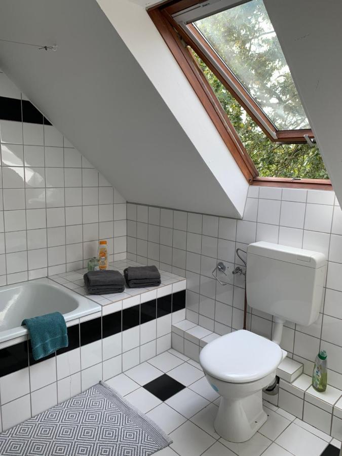 Kleines Apartment In Moenchengladbach-Neuwerk Eksteriør bilde